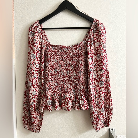 Patrons of Peace cropped blouse with poofy sleeves, smocking, and peplum. XS - Picture 3 of 8